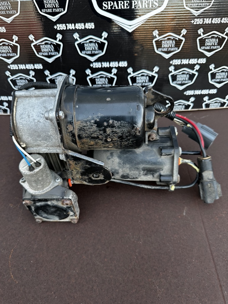 LAND ROVER DISCOVERY 3 L319 2004-2009 Air Suspension Pump - Image 3