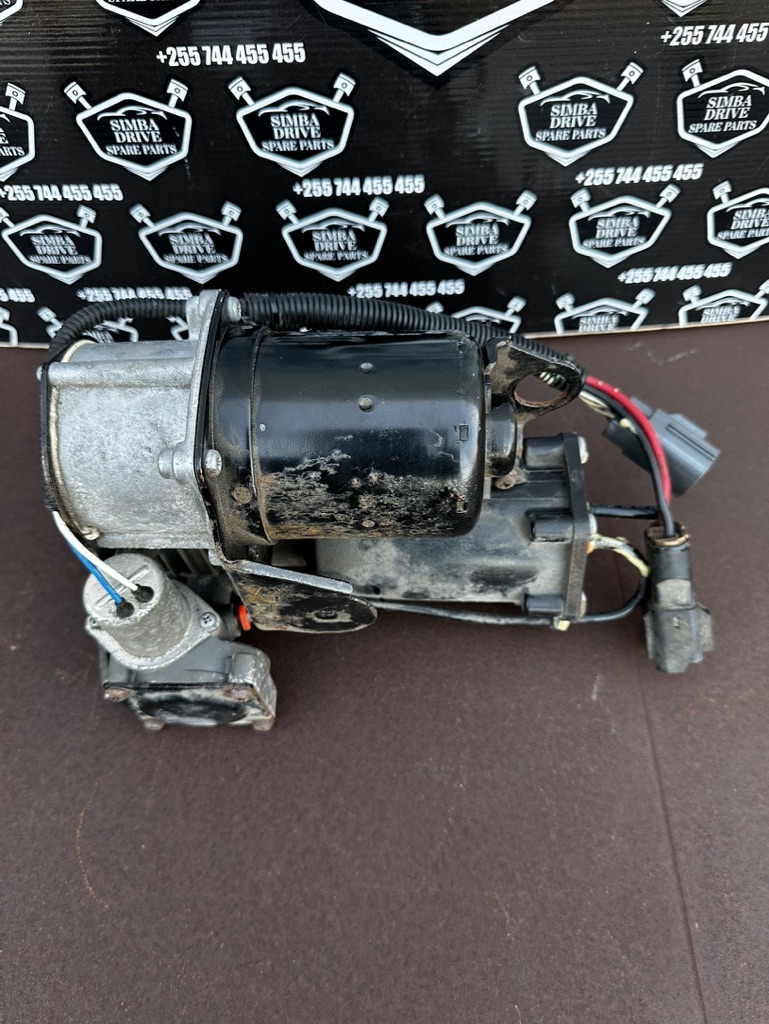 LAND ROVER DISCOVERY 3 L319 2004-2009 Air Suspension Pump - Image 2